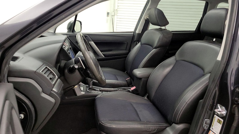 2016 Subaru Forester Premium 11