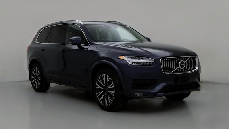 2022 Volvo XC90 T6 Momentum Hero Image