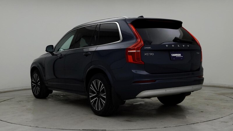 2022 Volvo XC90 T6 Momentum 2