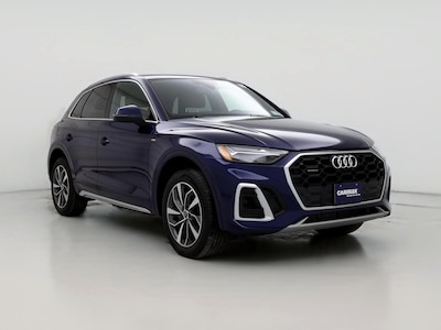 2022 Audi Q5 Premium Plus -
                Saint James, NY