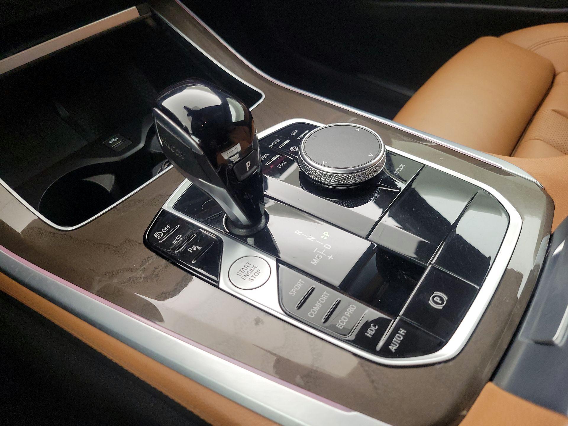 Thumbnail: 2022 BMW X5 - 18