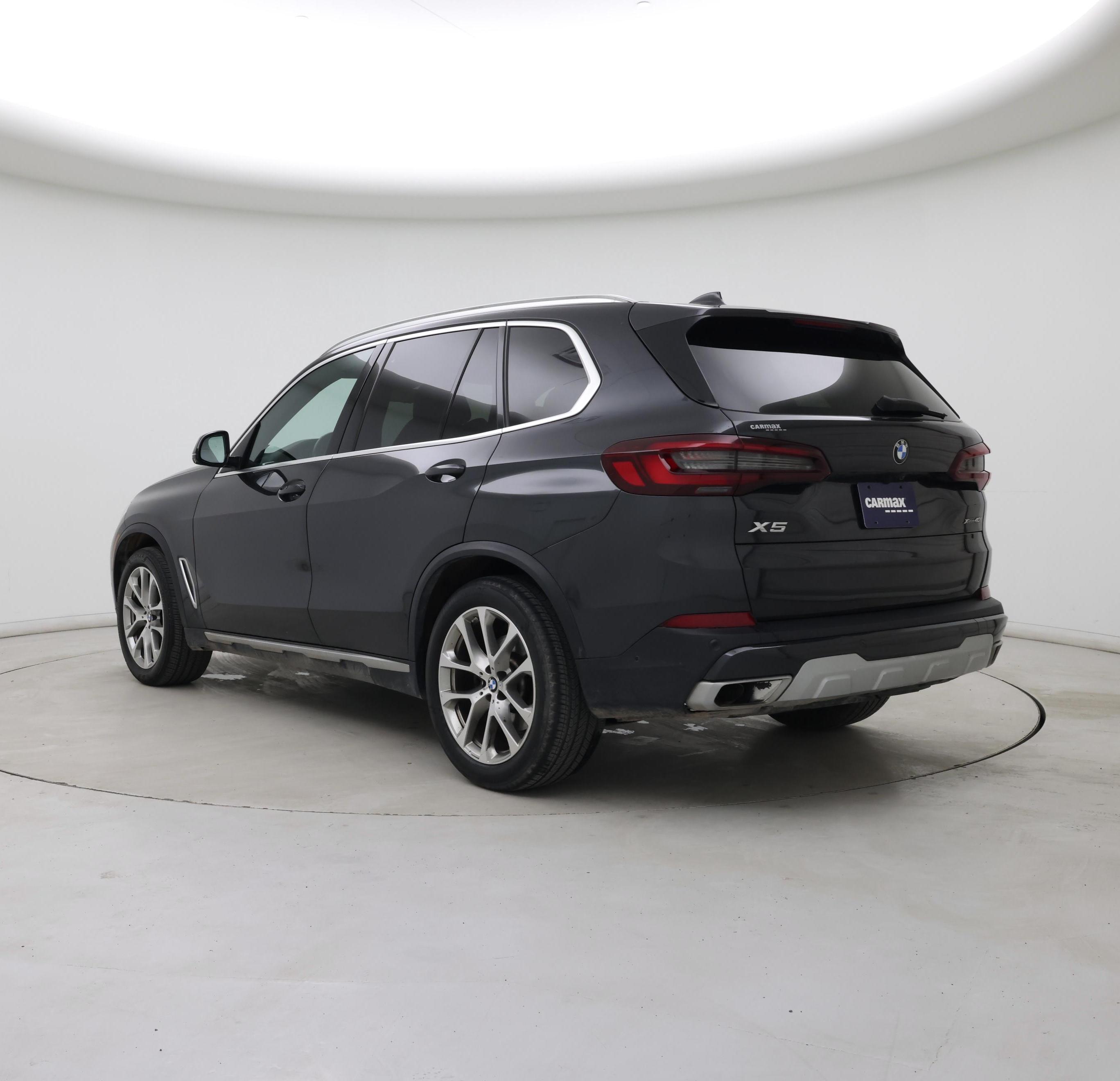 Thumbnail: 2022 BMW X5 - 2