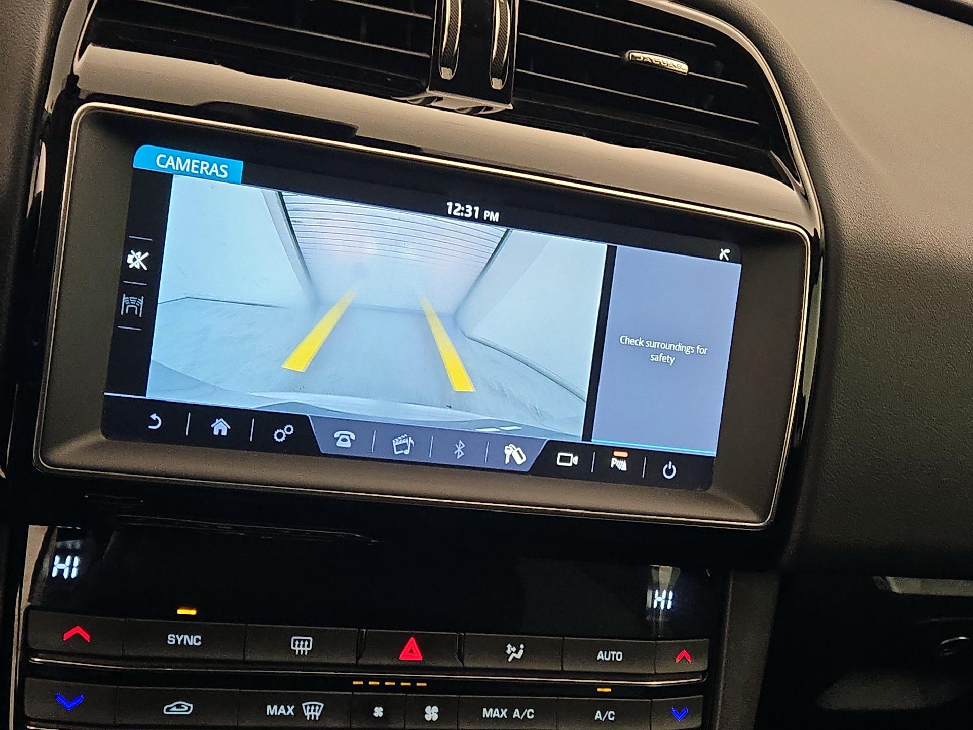 Thumbnail: 2019 Jaguar F-Pace - 13