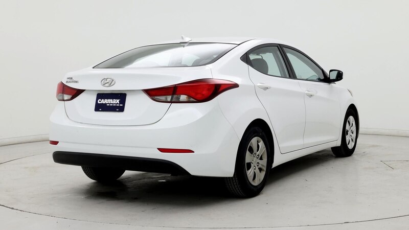 2016 Hyundai Elantra SE 8