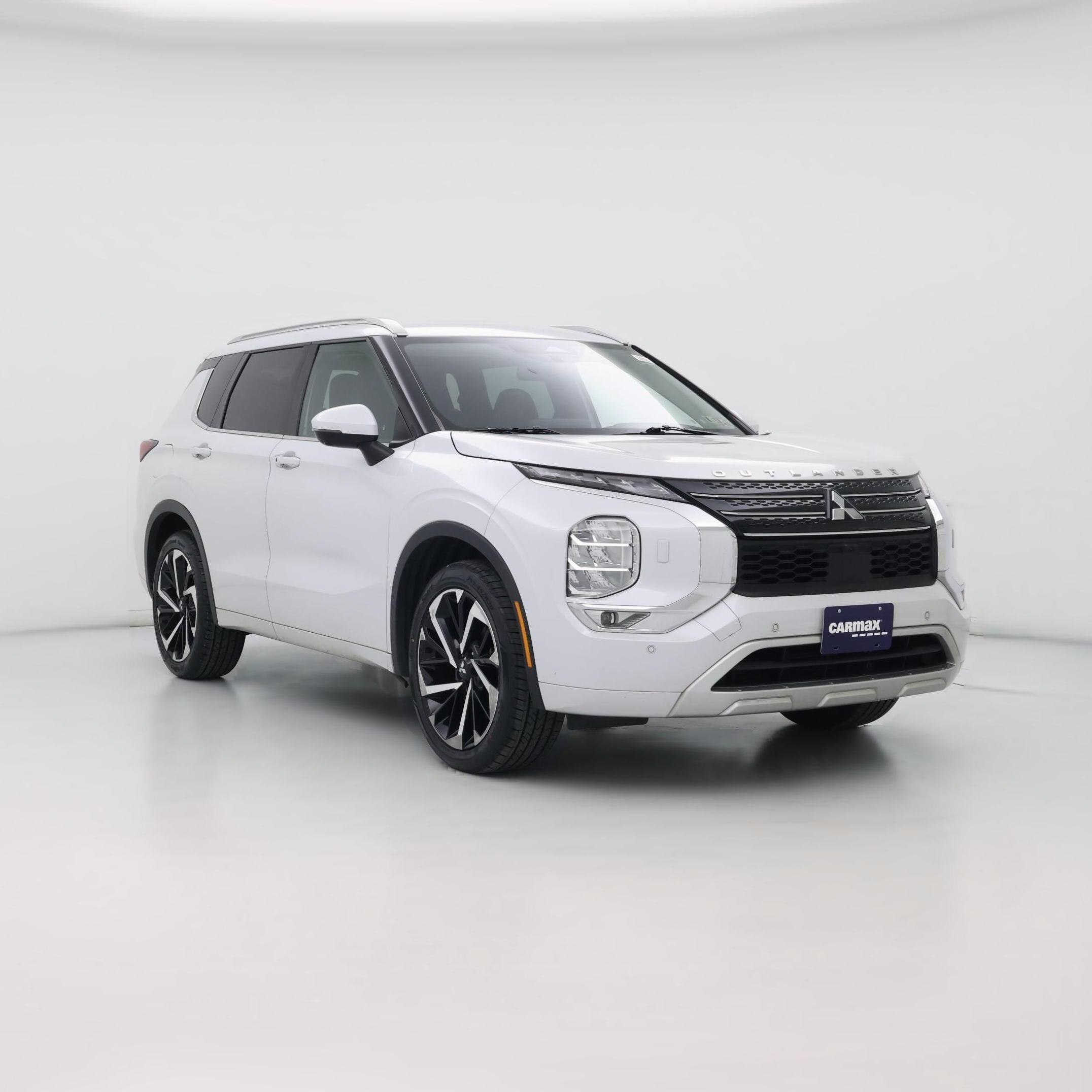 Thumbnail: 2022 Mitsubishi Outlander - 1