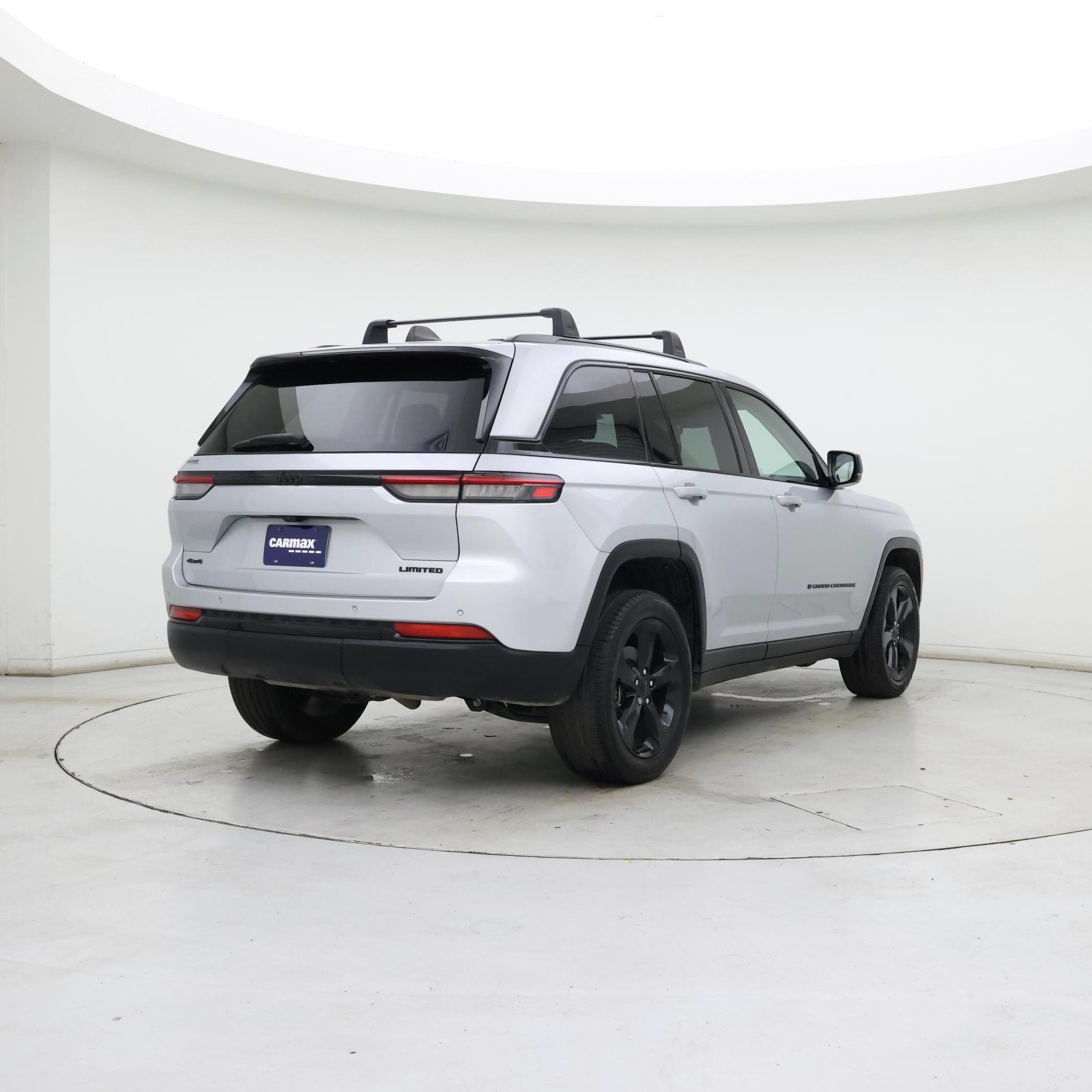 Thumbnail: 2023 Jeep Grand Cherokee - 8