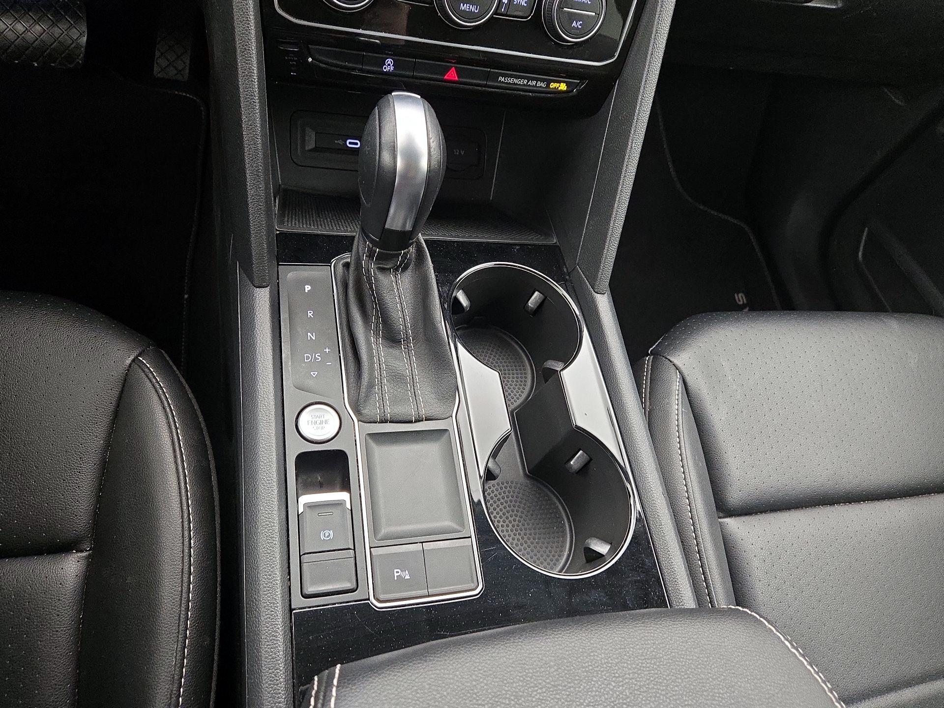 Thumbnail: 2022 Volkswagen Atlas - 17