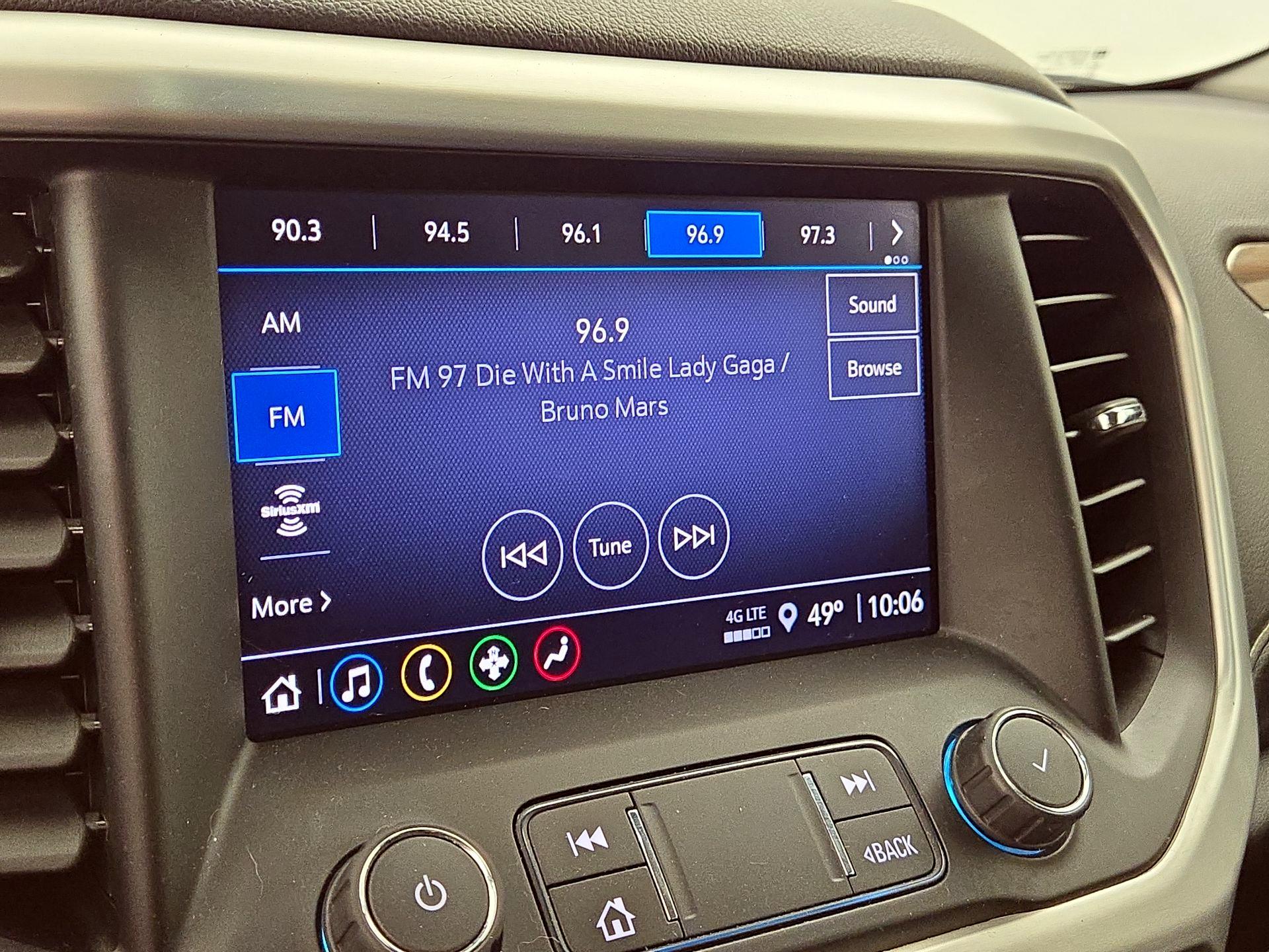 Thumbnail: 2021 GMC Acadia - 15