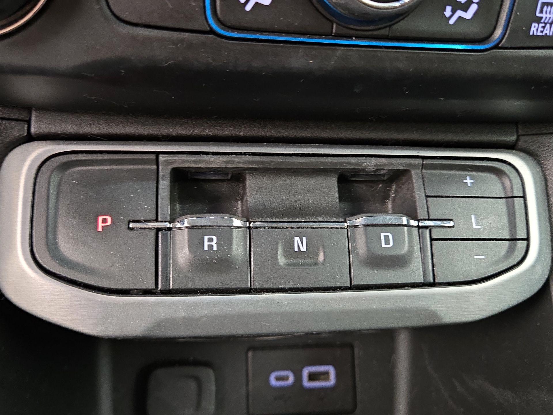 Thumbnail: 2021 GMC Acadia - 17