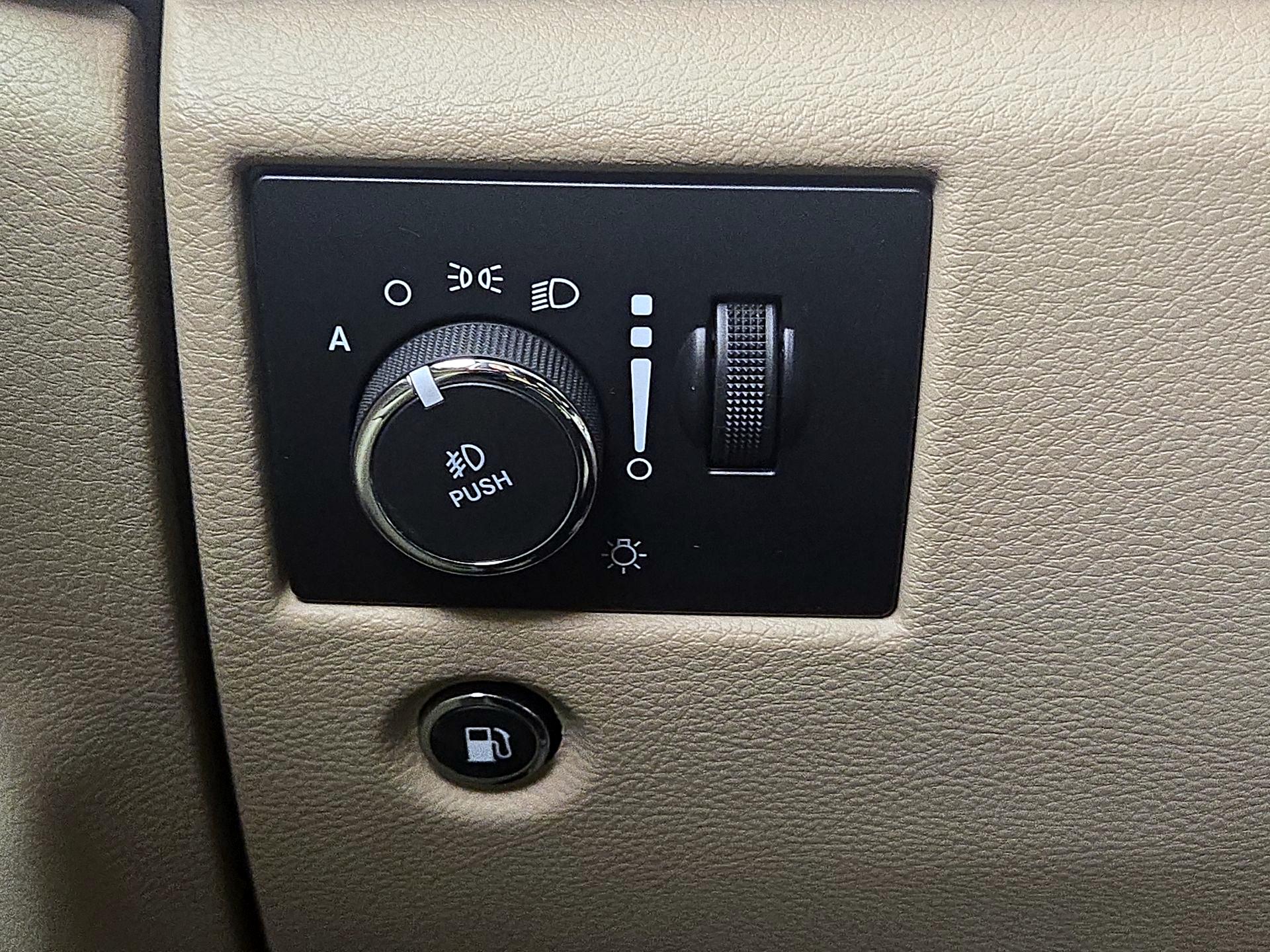 Thumbnail: 2021 Jeep Grand Cherokee - 13