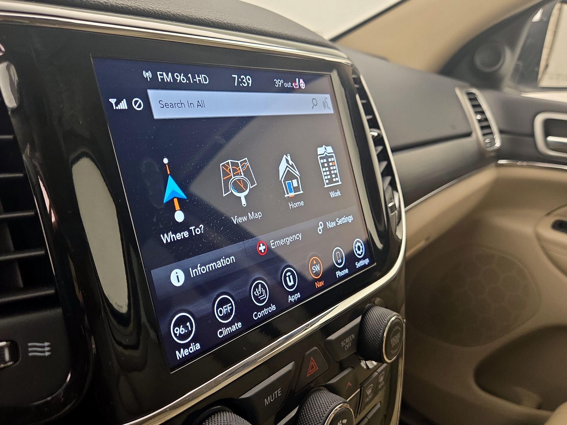 Thumbnail: 2021 Jeep Grand Cherokee - 14