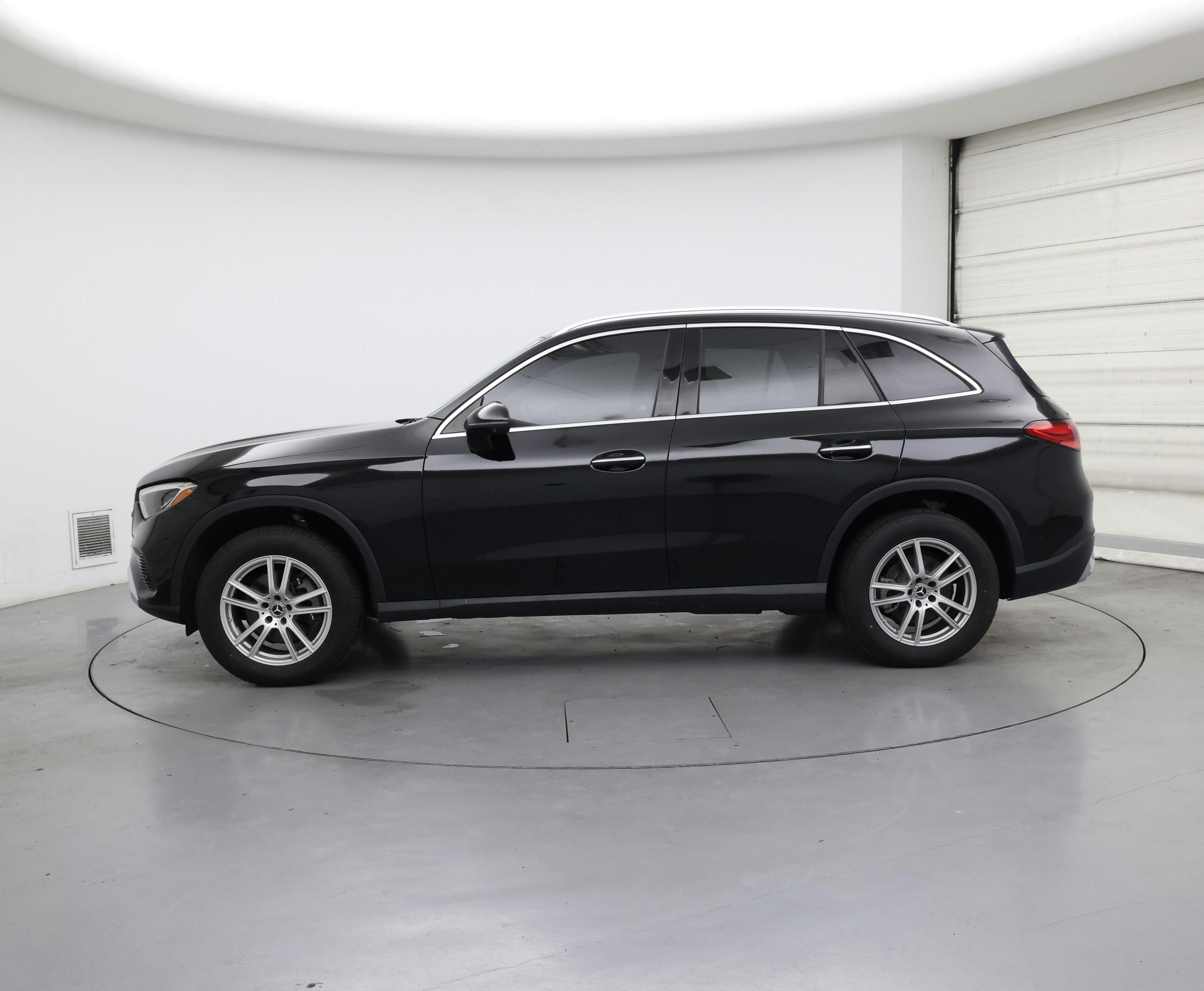 Thumbnail: 2023 Mercedes-Benz GLC - 3