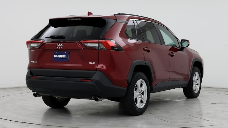 2021 Toyota RAV4 XLE 8