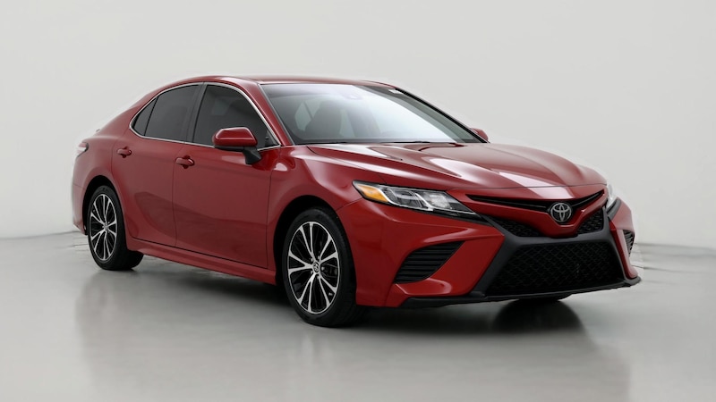 2020 Toyota Camry SE Hero Image