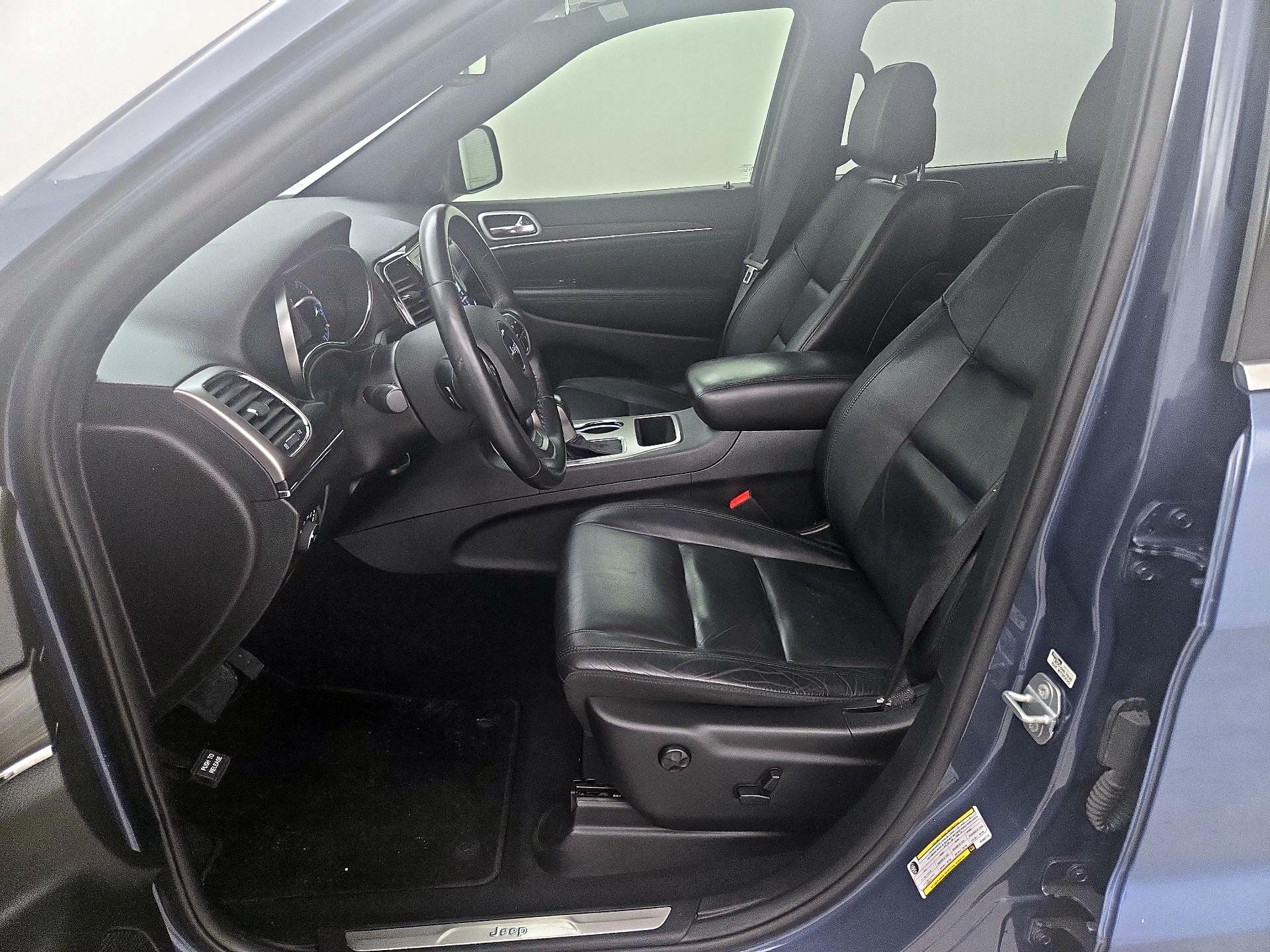 Thumbnail: 2019 Jeep Grand Cherokee - 11