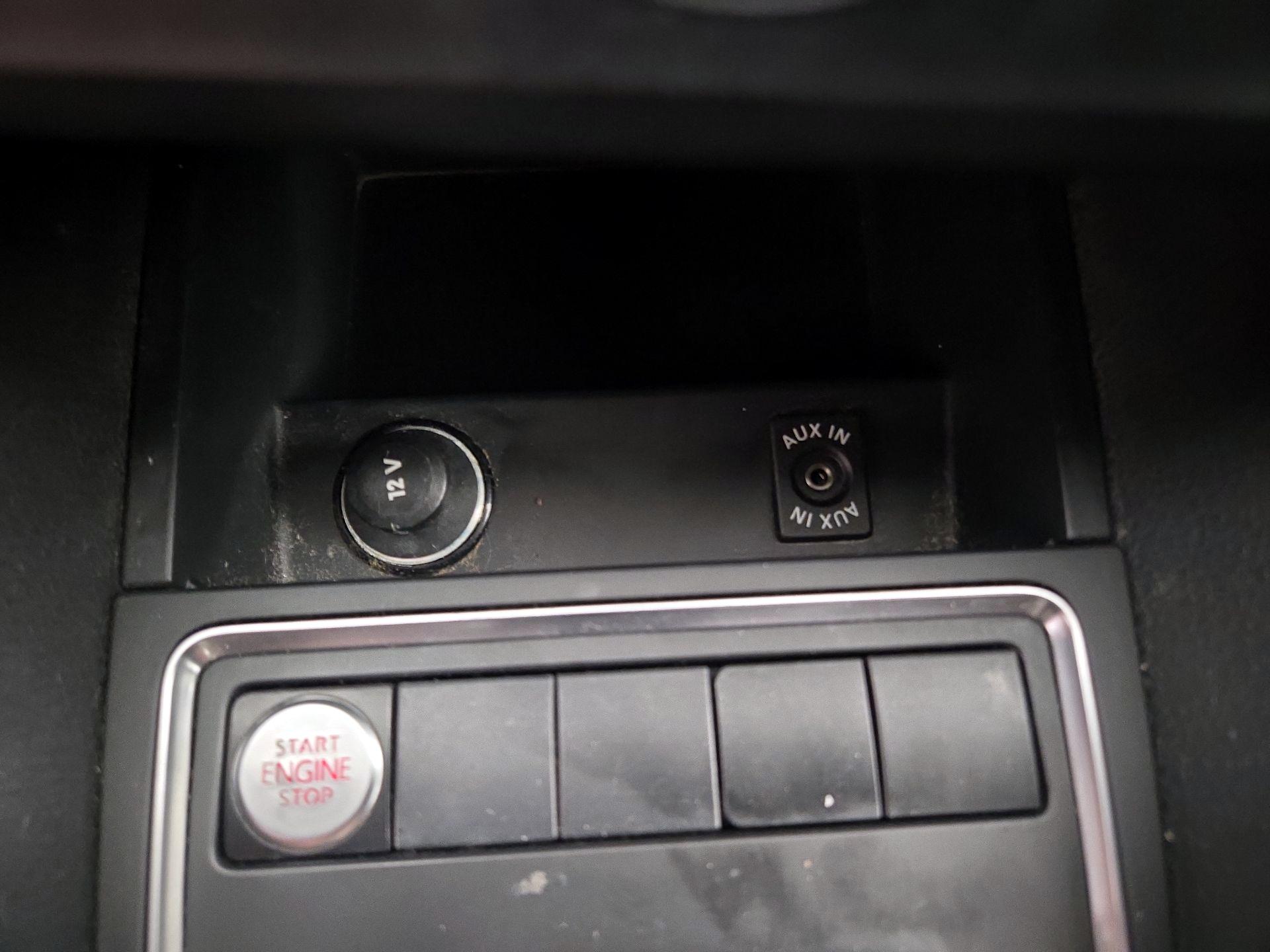 Thumbnail: 2015 Volkswagen Jetta - 17