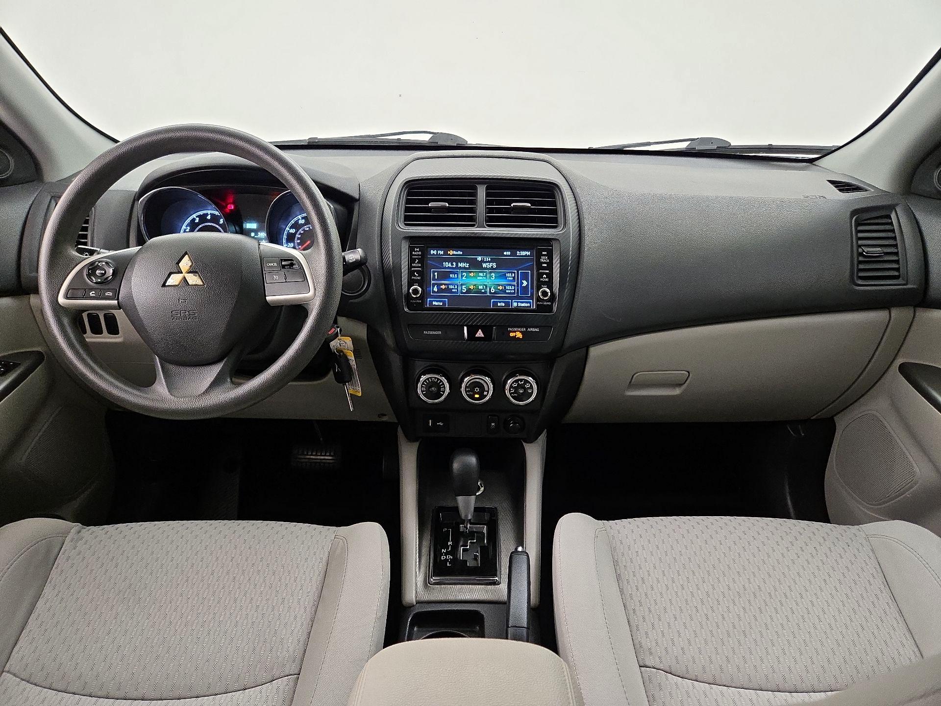Thumbnail: 2018 Mitsubishi Outlander Sport - 9