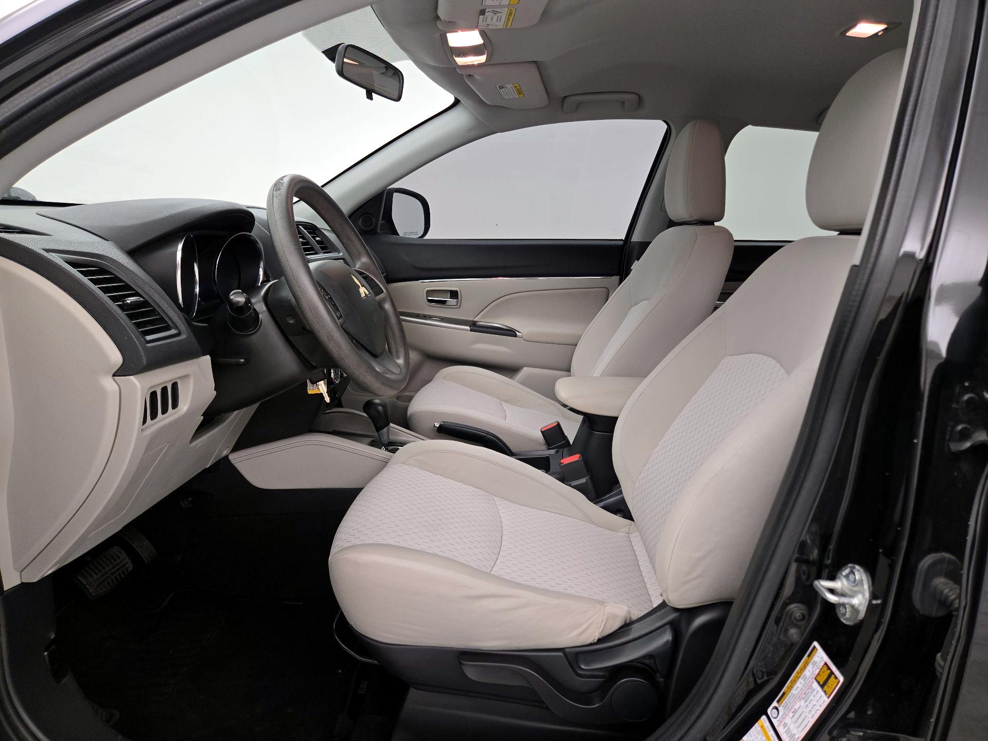 Thumbnail: 2018 Mitsubishi Outlander Sport - 11