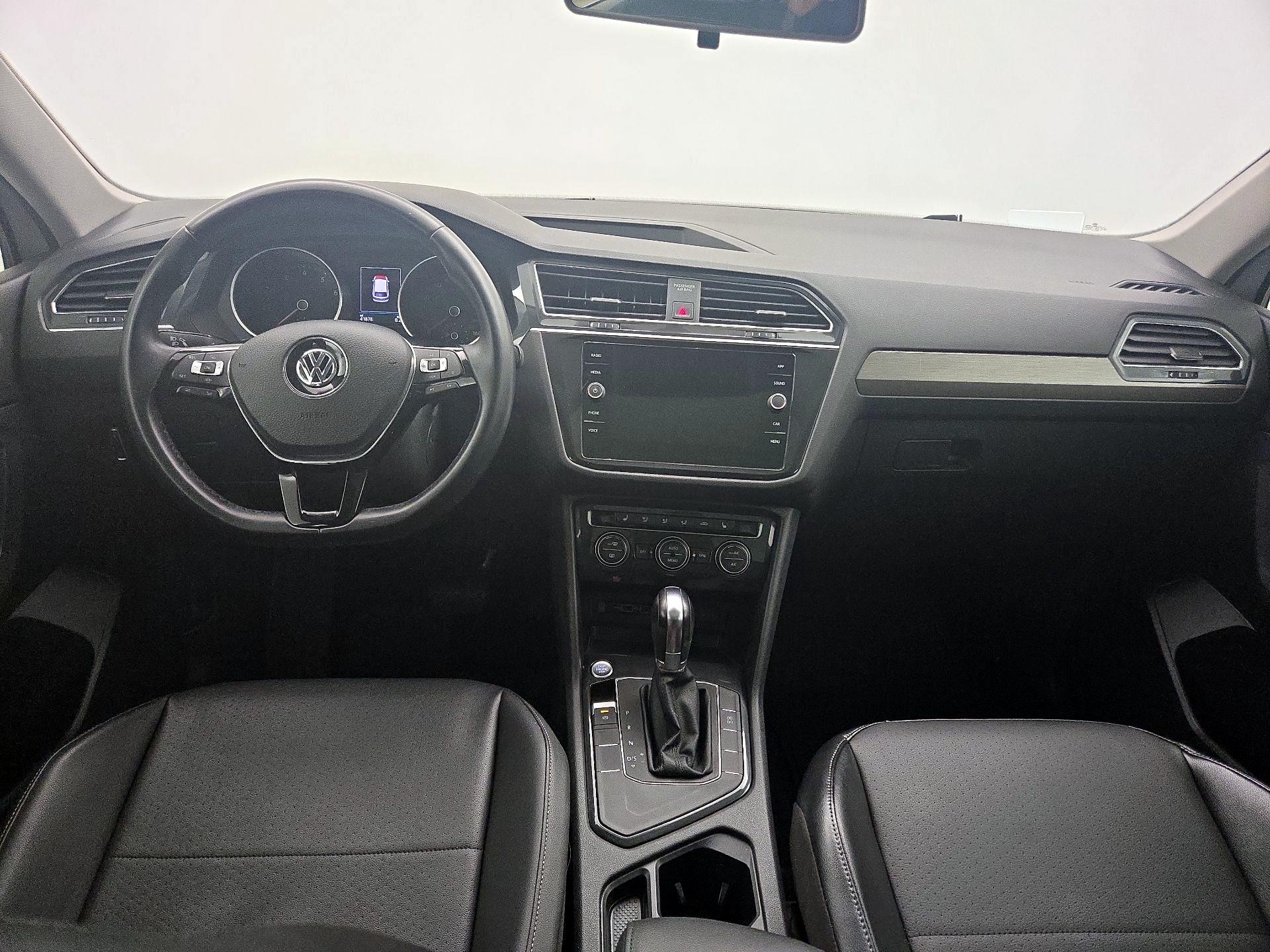 Thumbnail: 2019 Volkswagen Tiguan - 9