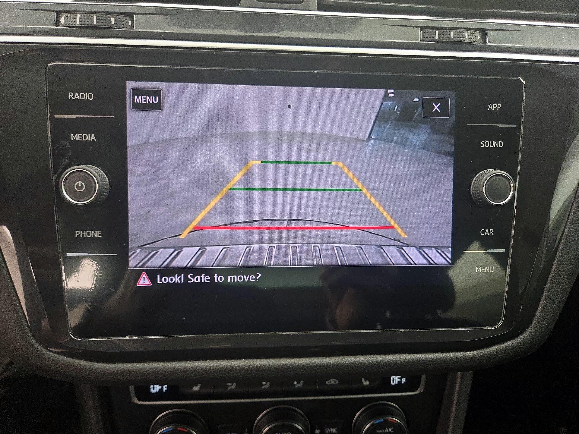 Thumbnail: 2019 Volkswagen Tiguan - 14