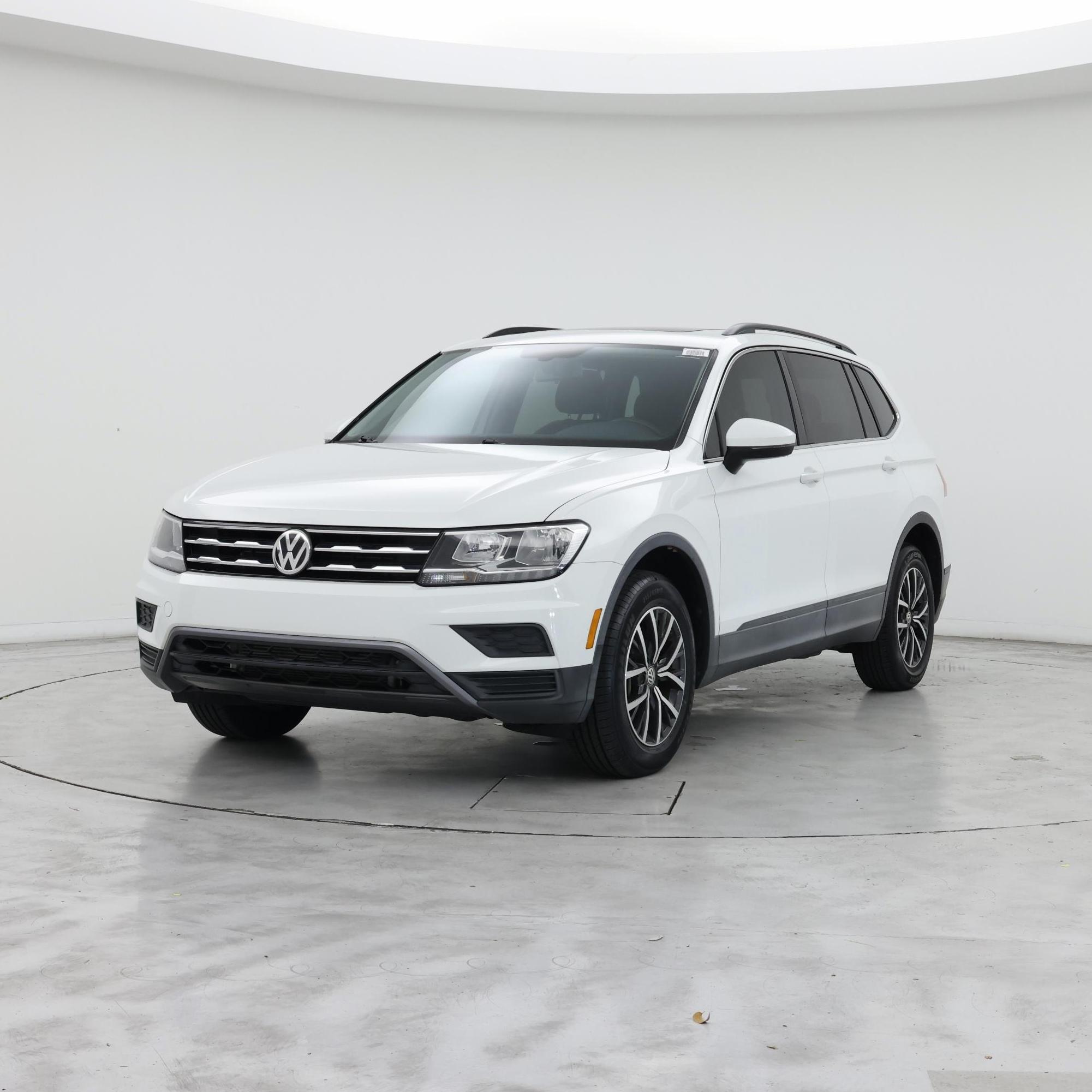 Thumbnail: 2019 Volkswagen Tiguan - 4
