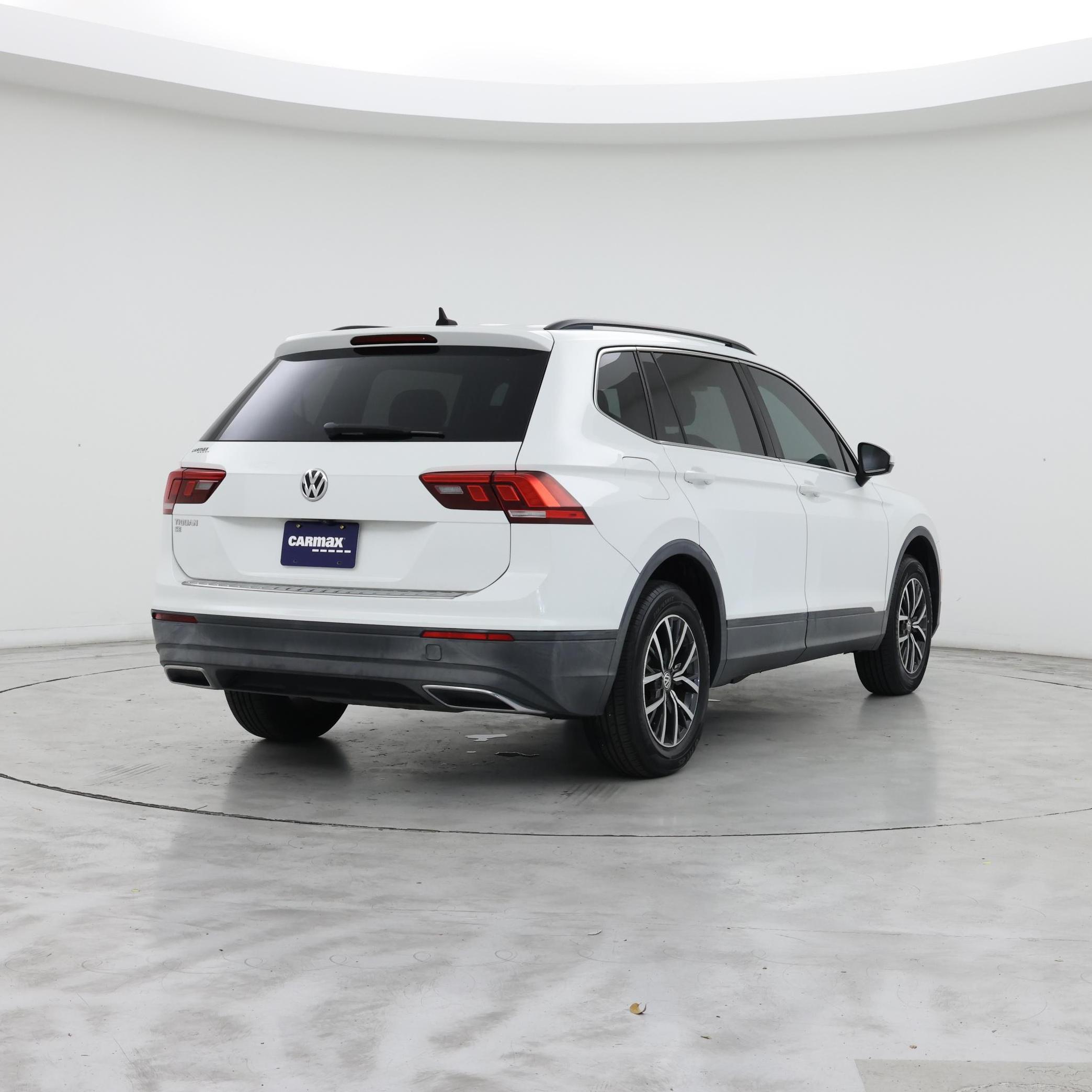 Thumbnail: 2019 Volkswagen Tiguan - 8