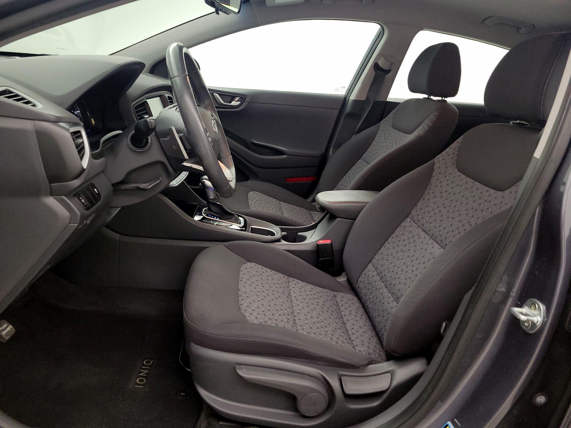 Thumbnail: 2019 Hyundai Ioniq - 11