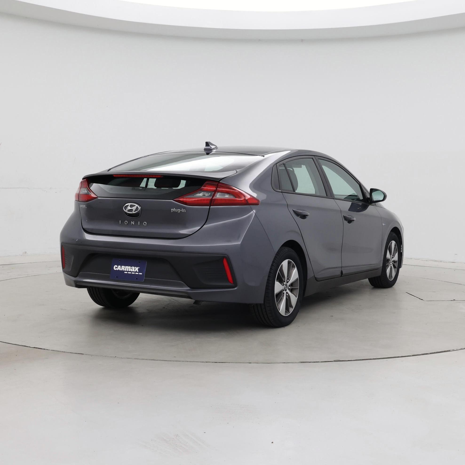 Thumbnail: 2019 Hyundai Ioniq - 8