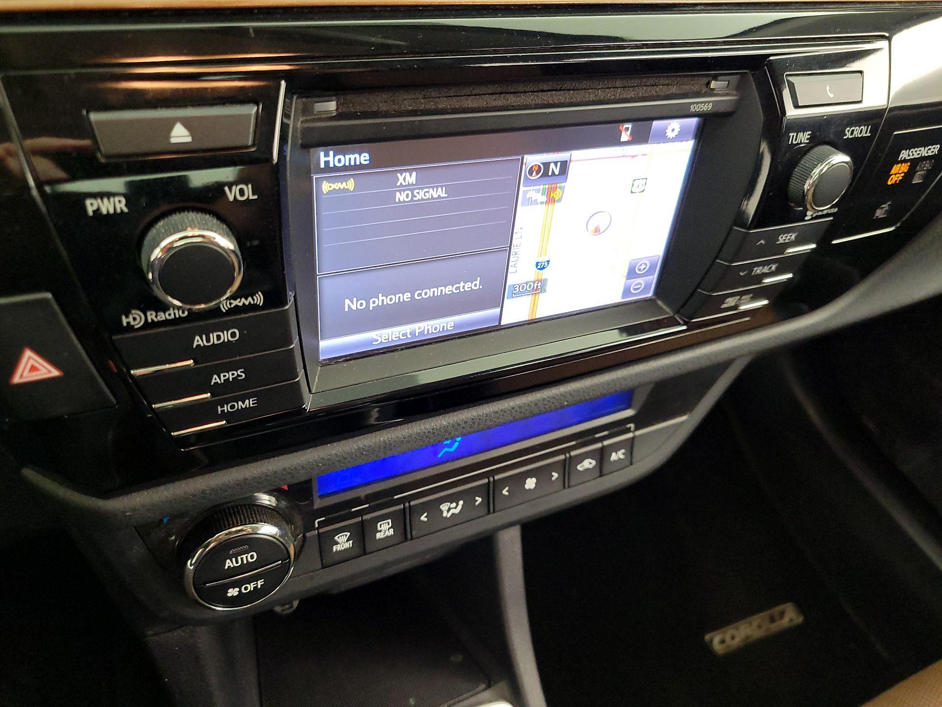 Thumbnail: 2016 Toyota Corolla - 16