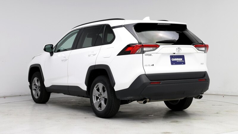 2024 Toyota RAV4 XLE 2