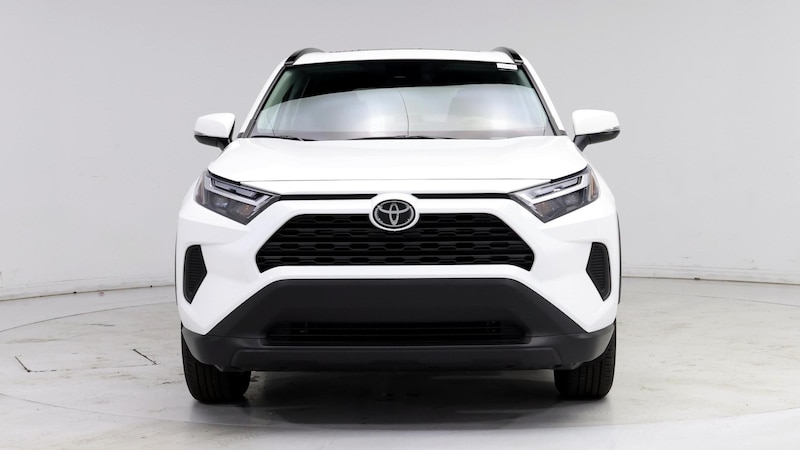 2024 Toyota RAV4 XLE 5