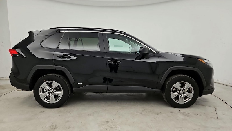 2024 Toyota RAV4 LE 4