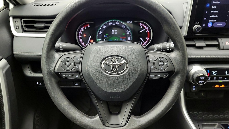 2024 Toyota RAV4 XLE 10