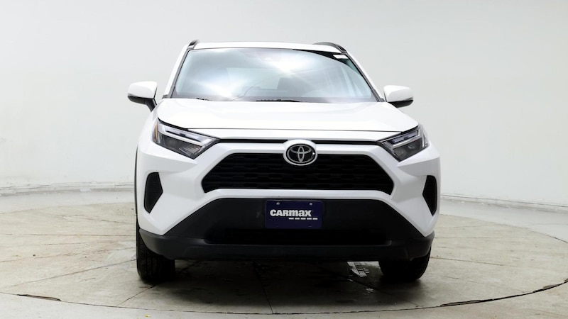 2024 Toyota RAV4 XLE 5