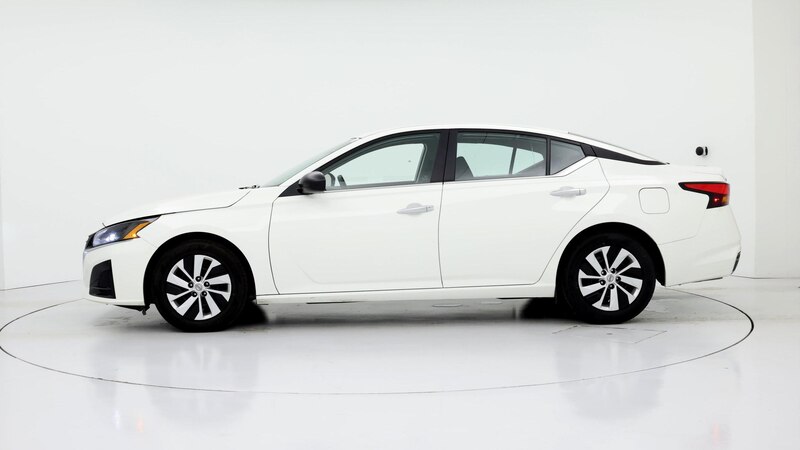 2024 Nissan Altima S 3