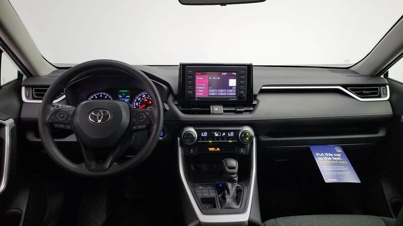 2021 Toyota RAV4 XLE 9