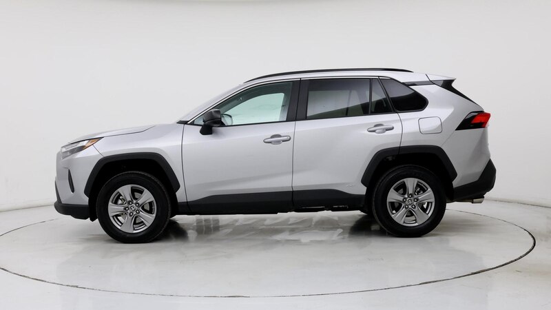 2024 Toyota RAV4 LE 3