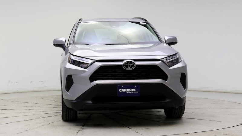 2024 Toyota RAV4 XLE 5