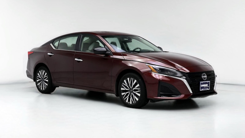 2024 Nissan Altima SV Hero Image