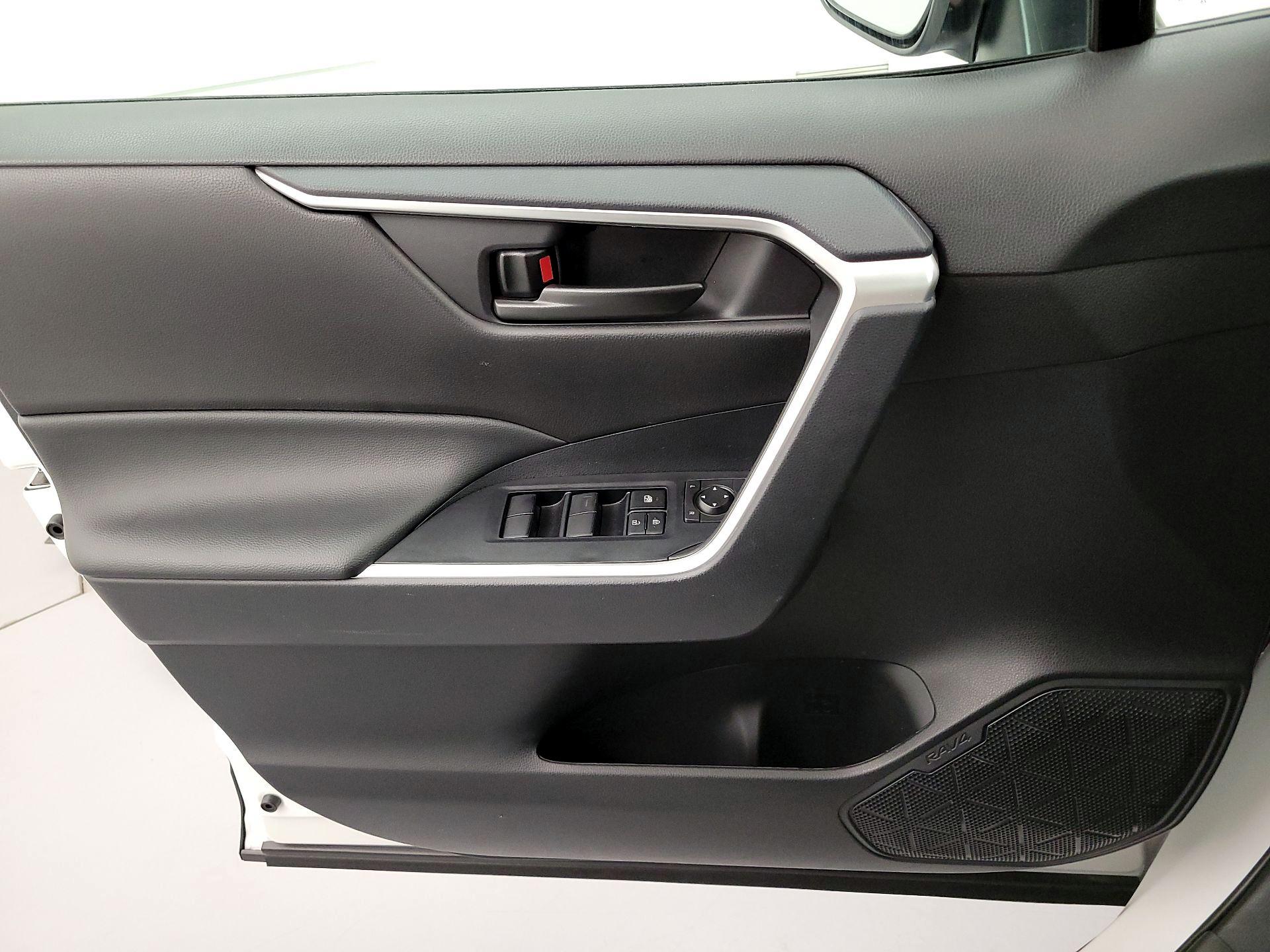 Thumbnail: 2024 Toyota RAV4 - 12