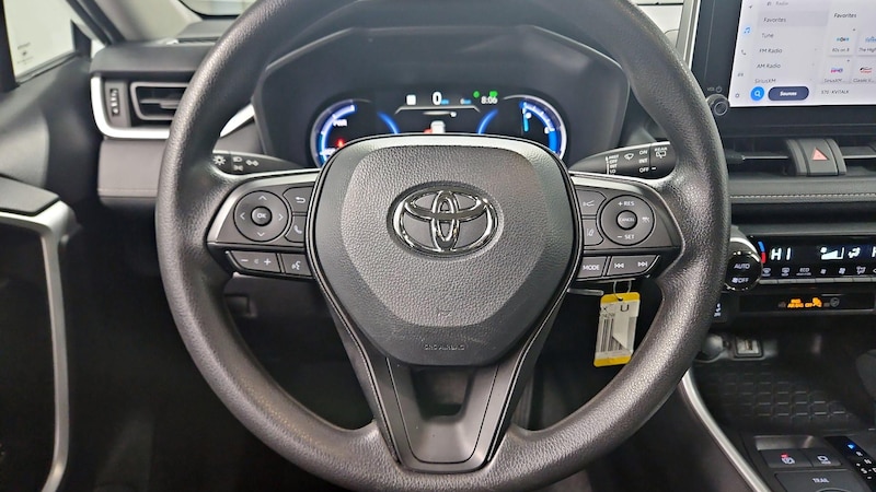 2024 Toyota RAV4 LE 10