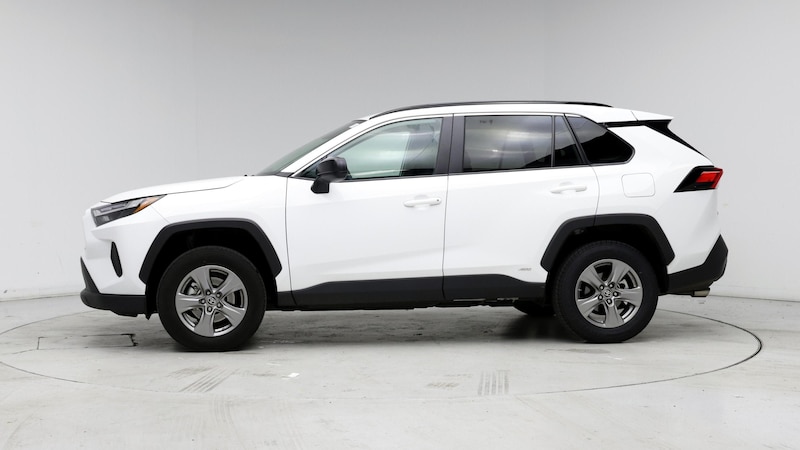 2024 Toyota RAV4 LE 3