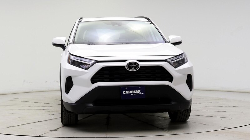 2024 Toyota RAV4 XLE 5