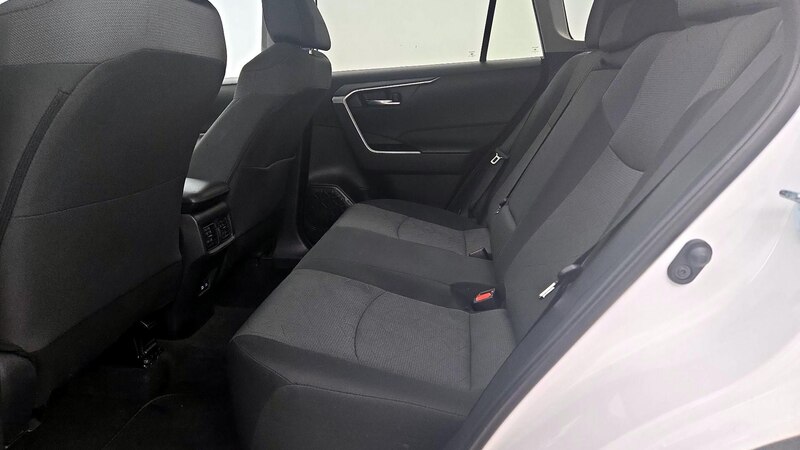 2024 Toyota RAV4 XLE 20