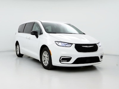 2024 Chrysler Pacifica Touring L -
                Louisville, KY