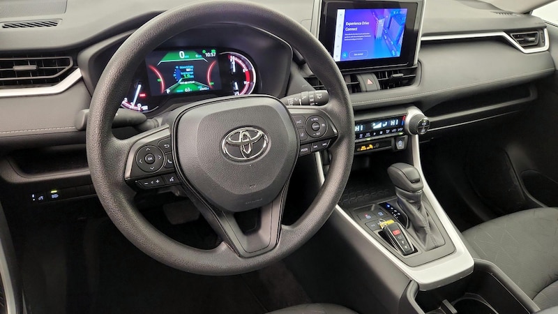 2024 Toyota RAV4 XLE 9