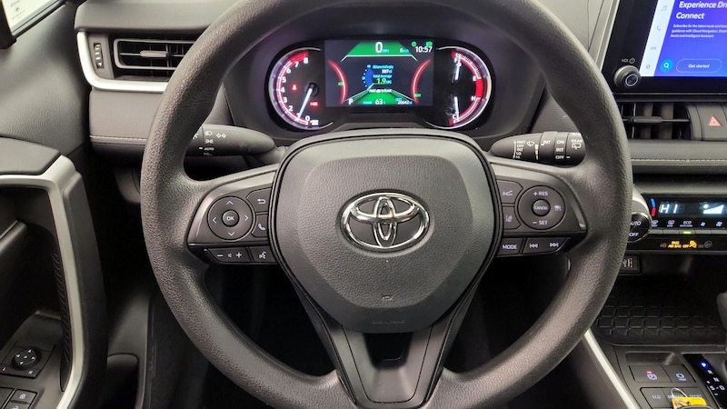 2024 Toyota RAV4 XLE 10