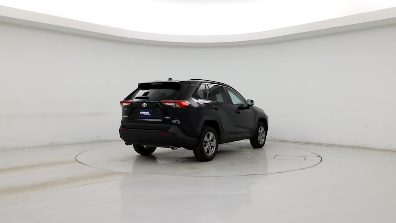 2024 Toyota RAV4 XLE 8