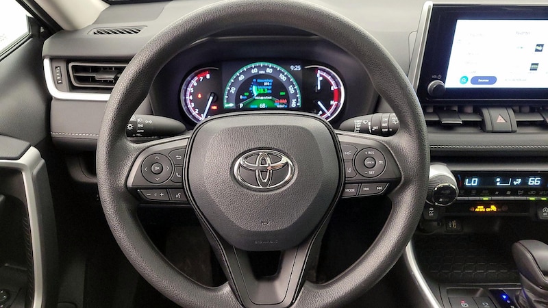 2024 Toyota RAV4 XLE 10