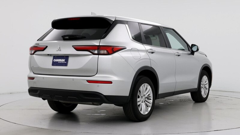 2024 Mitsubishi Outlander ES 8